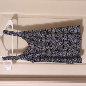 Summery White House Black Market shirt size M